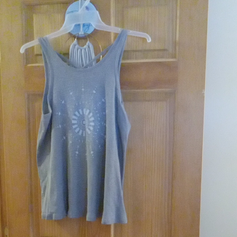 Gray tank